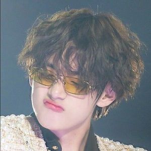 Meet your Posher, Valerie